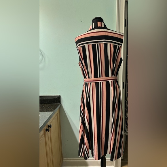 New York & Company Dress Size XL - Picture 2 of 4